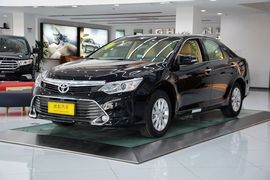 2015款丰田凯美瑞2.0G领先版