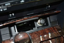 2015款丰田凯美瑞2.0G领先版