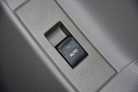 2014款丰田逸致180E自动精英版