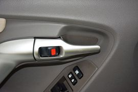 2014款丰田逸致180E自动精英版