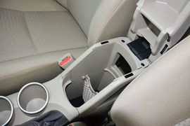 2014款丰田逸致180E自动精英版
