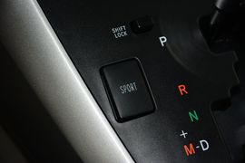 2014款丰田逸致180E自动精英版