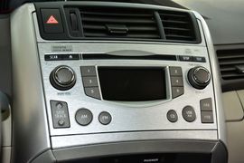 2014款丰田逸致180E自动精英版
