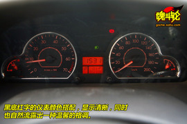 2010款雪铁龙爱丽舍三厢试驾实拍