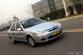 2010款雪铁龙爱丽舍三厢试驾实拍