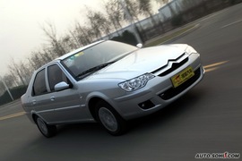 2010款雪铁龙爱丽舍三厢试驾实拍