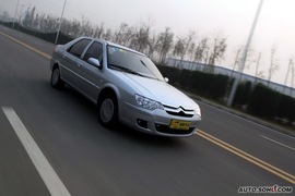 2010款雪铁龙爱丽舍三厢试驾实拍