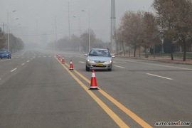 2010款雪铁龙爱丽舍三厢试驾实拍