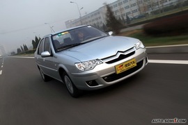 2010款雪铁龙爱丽舍三厢试驾实拍