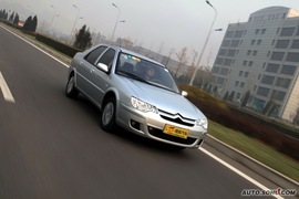 2010款雪铁龙爱丽舍三厢试驾实拍