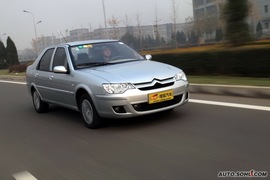 2010款雪铁龙爱丽舍三厢试驾实拍