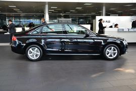 2015款奥迪A4L