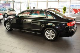 2015款奥迪A4L