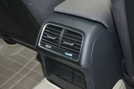 2015款奥迪A4L