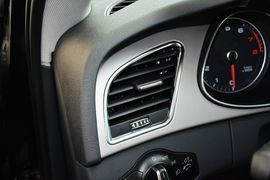 2015款奥迪A4L