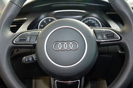 2015款奥迪A4L