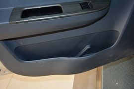 2015款五菱宏光V