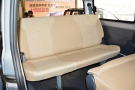 2015款五菱宏光V