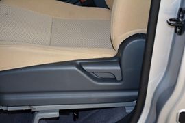 2015款五菱宏光V