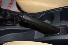 2015款五菱宏光V