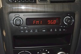 2015款五菱宏光V