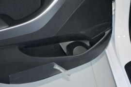 2015款现代朗动1.6L手动领先型