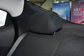 2015款现代朗动1.6L手动领先型