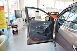 2013款现代全新胜达2.0T自动两驱尊贵型