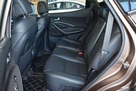 2013款现代全新胜达2.0T自动两驱尊贵型