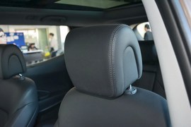 2013款现代全新胜达2.0T自动两驱尊贵型