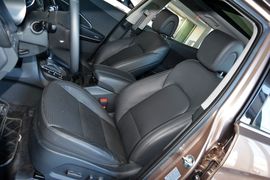 2013款现代全新胜达2.0T自动两驱尊贵型
