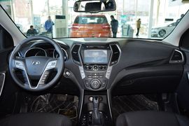 2013款现代全新胜达2.0T自动两驱尊贵型