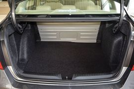 2015款斯柯达昕锐1.6L自动优选型