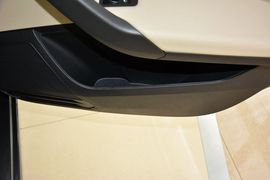 2015款斯柯达昕锐1.6L自动优选型