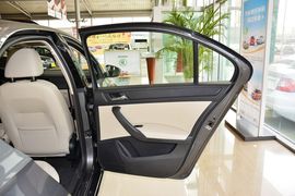 2015款斯柯达昕锐1.6L自动优选型