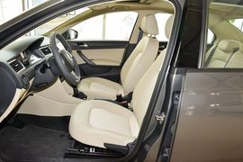 2015款斯柯达昕锐1.6L自动优选型