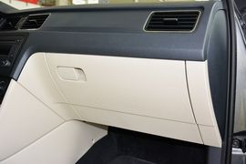 2015款斯柯达昕锐1.6L自动优选型