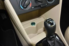 2015款斯柯达昕锐1.6L自动优选型