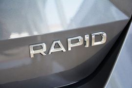 2015款斯柯达昕锐1.6L自动优选型