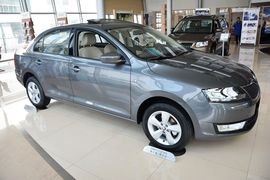 2015款斯柯达昕锐1.6L自动优选型