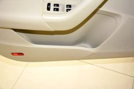 2015款斯柯达明锐1.6L自动逸致版