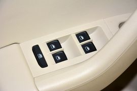 2015款斯柯达明锐1.6L自动逸致版