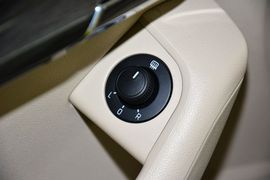 2015款斯柯达明锐1.6L自动逸致版