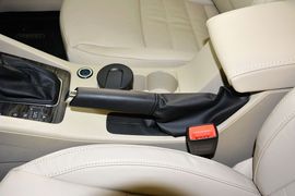 2015款斯柯达明锐1.6L自动逸致版