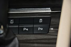 2015款斯柯达明锐1.6L自动逸致版