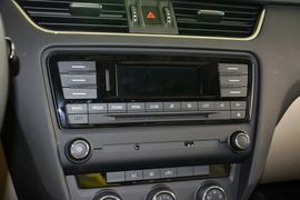 2015款斯柯达明锐1.6L自动逸致版