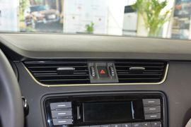 2015款斯柯达明锐1.6L自动逸致版