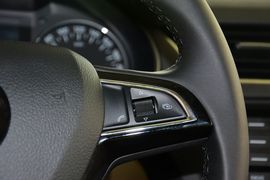 2015款斯柯达明锐1.6L自动逸致版