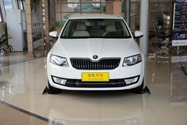 2015款斯柯达明锐1.6L自动逸致版