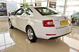 2015款斯柯达明锐1.6L自动逸致版